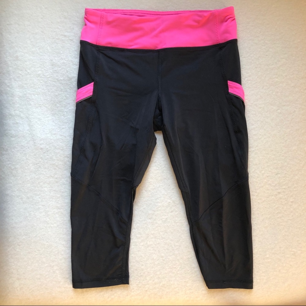 Lululemon Run: Mod Moves Crop Leggings
